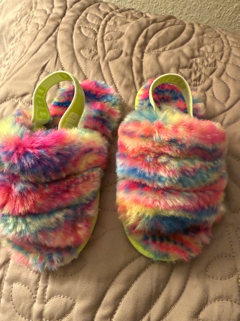 UGG Kids Rainbow Tie-Dye Faux Fur Slide Sandals with Neon Yellow Strap